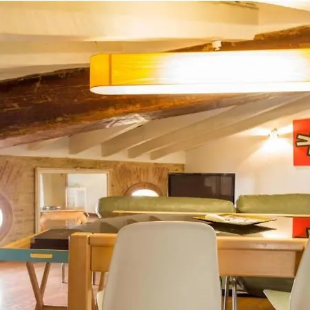 Gran Atico Premium Del Siglo Xvi Con Tres Terrazas Privadas Hasta 7 Huespedes En Ciutat Vella 瓦伦西亚