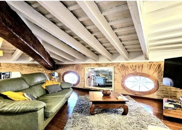 Gran Atico Premium Del Siglo Xvi Con Tres Terrazas Privadas Hasta 7 Huespedes En Ciutat Vella 公寓 *